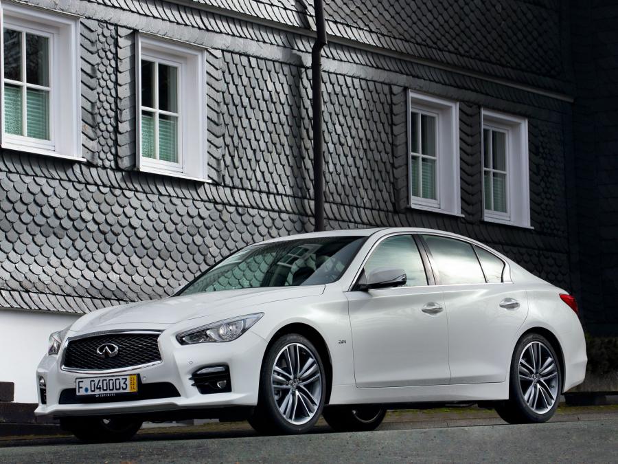  Infiniti Q50 2.0t 2014 года  (фото 7 из 8)